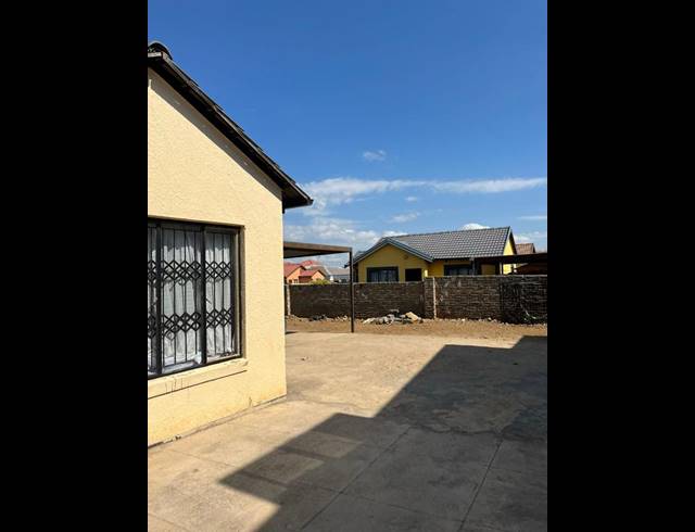 2 BEDROOM HOUSE FOR SALE IN ELANDSPOORT